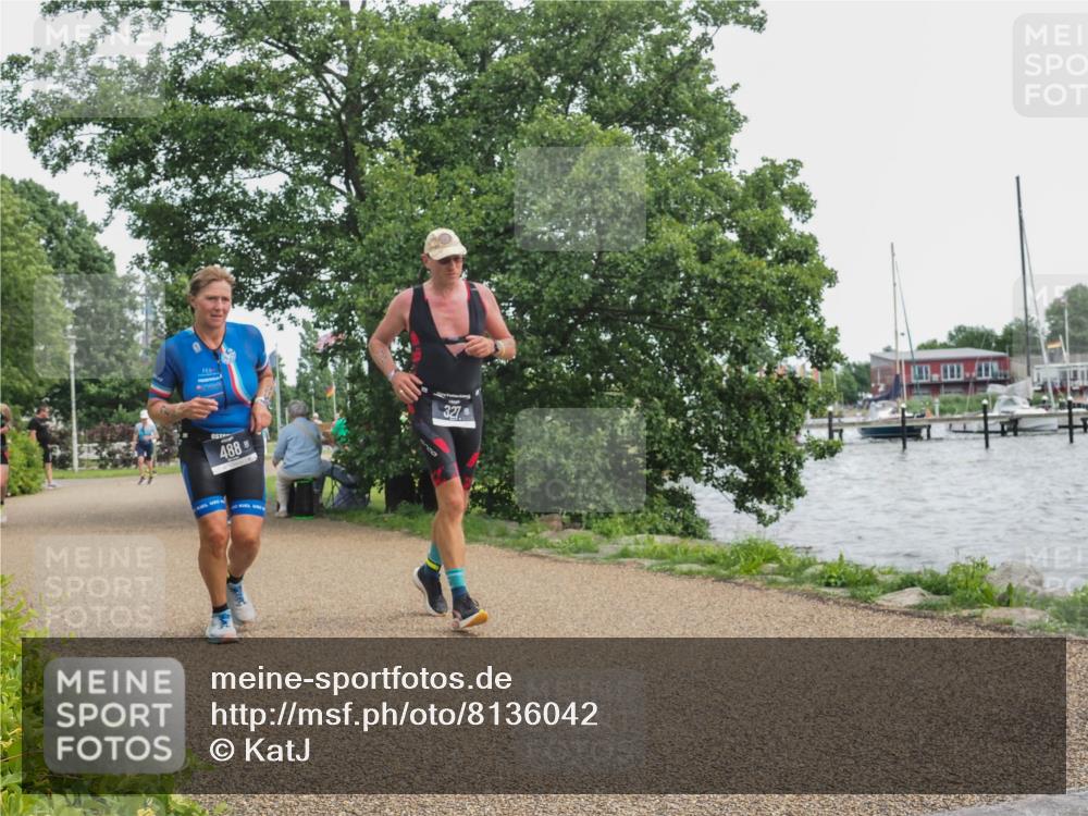 22.06.2025 - Viking Triathlon KatJ http://msf.ph/oto/8136042 22.06.2025 14:32:55 Laufen 327, 488, 636 meine-sportfotos.de