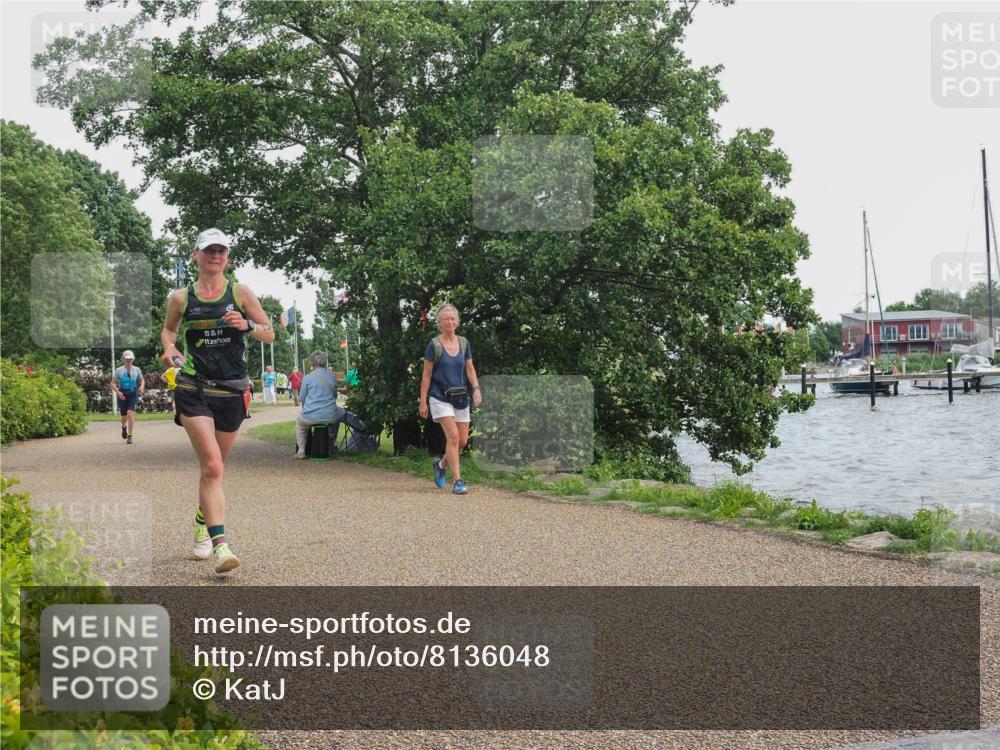 22.06.2025 - Viking Triathlon KatJ http://msf.ph/oto/8136048 22.06.2025 14:32:58 Laufen 327, 488, 636 meine-sportfotos.de