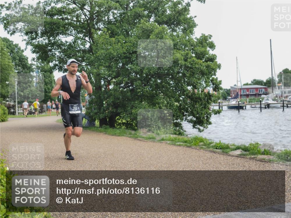 22.06.2025 - Viking Triathlon KatJ http://msf.ph/oto/8136116 22.06.2025 14:34:06 Laufen 265 meine-sportfotos.de