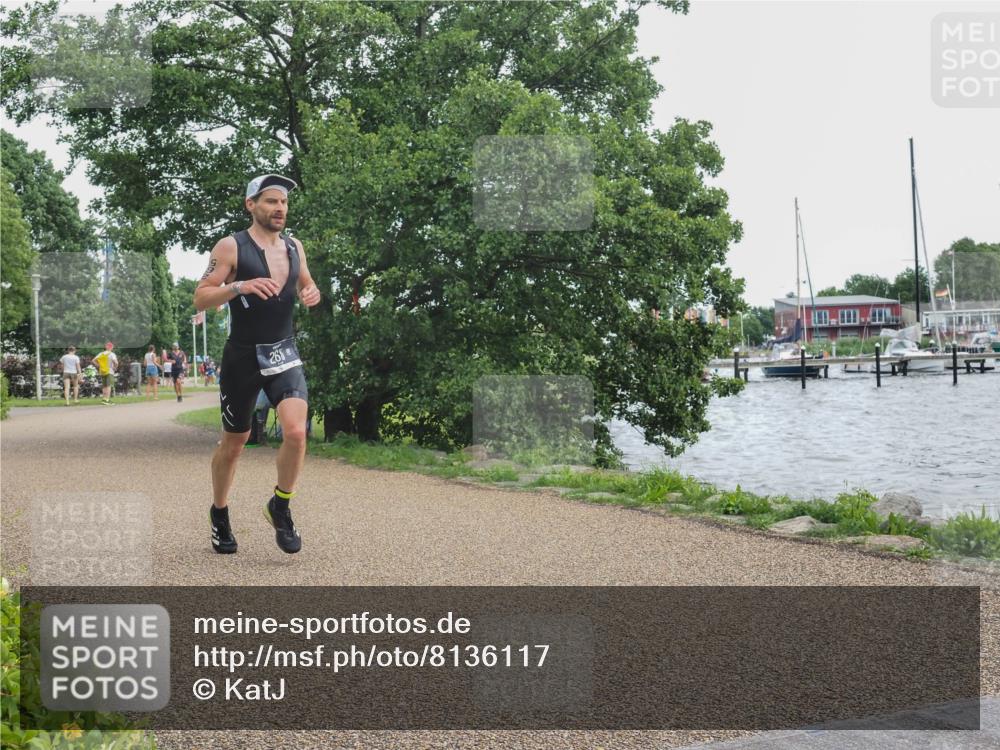 22.06.2025 - Viking Triathlon KatJ http://msf.ph/oto/8136117 22.06.2025 14:34:06 Laufen 265 meine-sportfotos.de