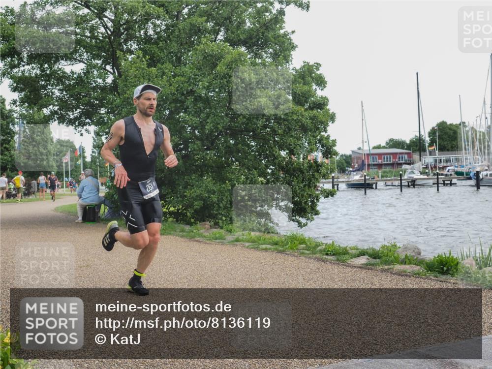 22.06.2025 - Viking Triathlon KatJ http://msf.ph/oto/8136119 22.06.2025 14:34:06 Laufen 265 meine-sportfotos.de