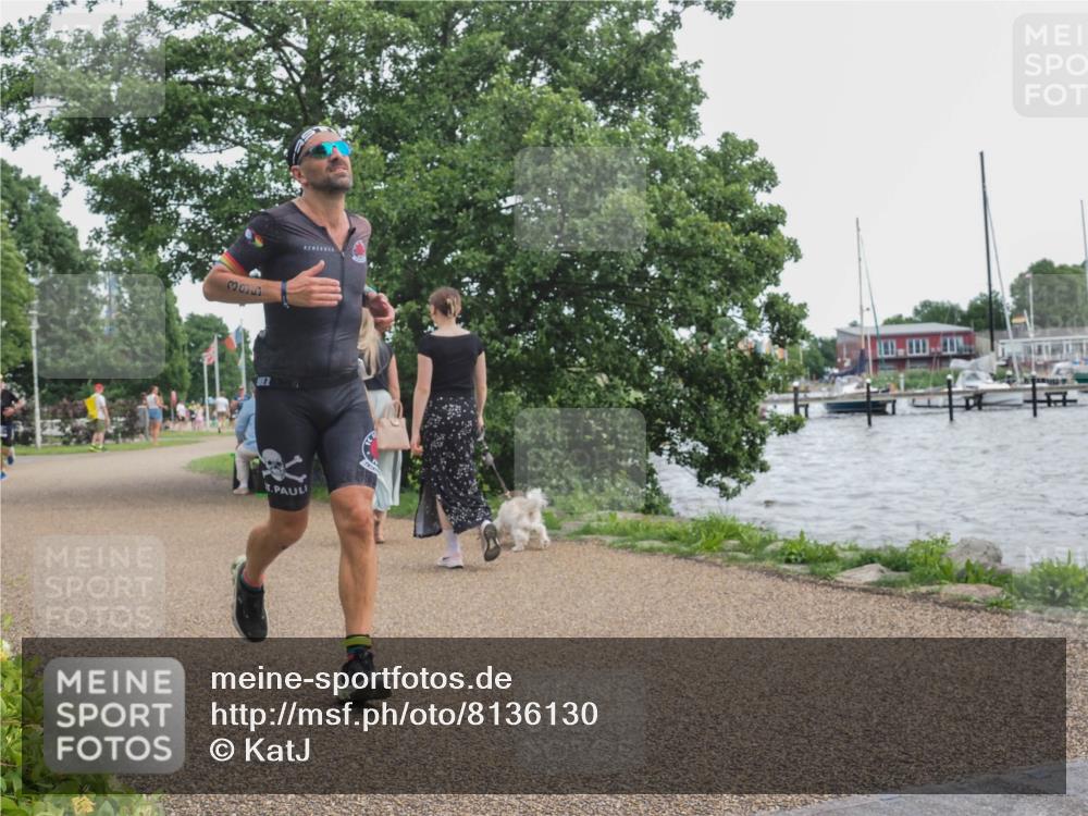 22.06.2025 - Viking Triathlon KatJ http://msf.ph/oto/8136130 22.06.2025 14:34:17 Laufen 395, 518 meine-sportfotos.de