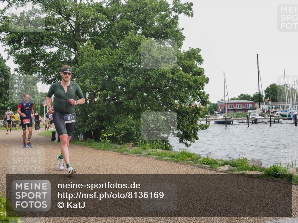 22.06.2025 - Viking Triathlon KatJ http://msf.ph/oto/8136169 22.06.2025 14:34:41 Laufen 55, 186, 621 meine-sportfotos.de