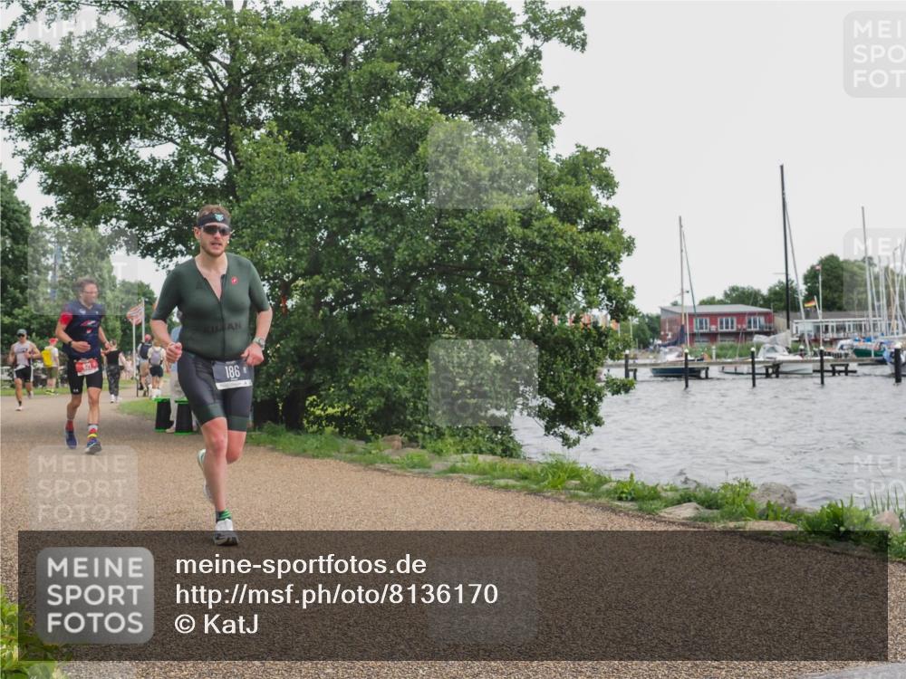 22.06.2025 - Viking Triathlon KatJ http://msf.ph/oto/8136170 22.06.2025 14:34:41 Laufen 55, 186, 621 meine-sportfotos.de