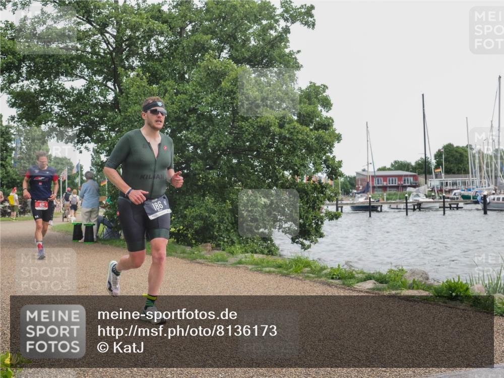 22.06.2025 - Viking Triathlon KatJ http://msf.ph/oto/8136173 22.06.2025 14:34:42 Laufen 55, 186, 621 meine-sportfotos.de
