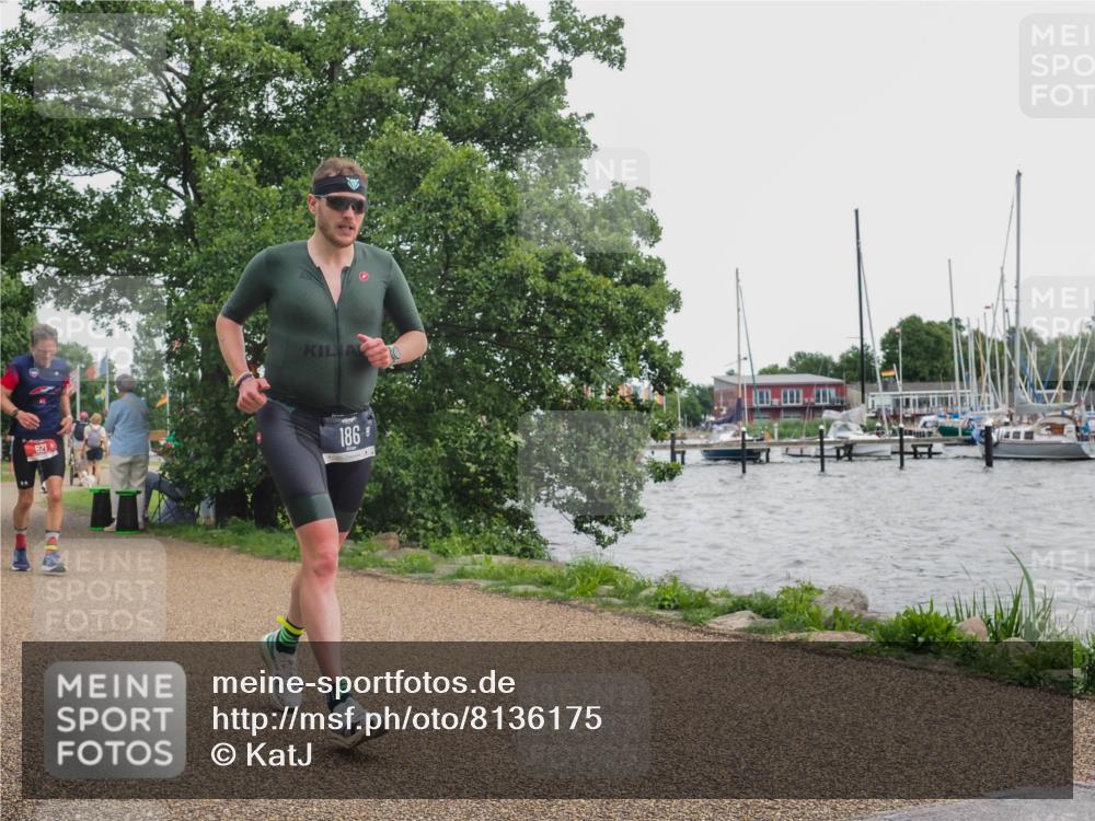 22.06.2025 - Viking Triathlon KatJ http://msf.ph/oto/8136175 22.06.2025 14:34:42 Laufen 55, 186, 621 meine-sportfotos.de