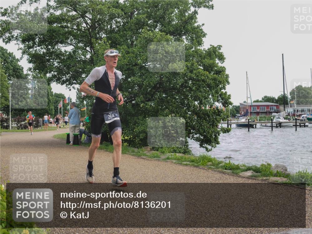 22.06.2025 - Viking Triathlon KatJ http://msf.ph/oto/8136201 22.06.2025 14:35:01 Laufen 264 meine-sportfotos.de