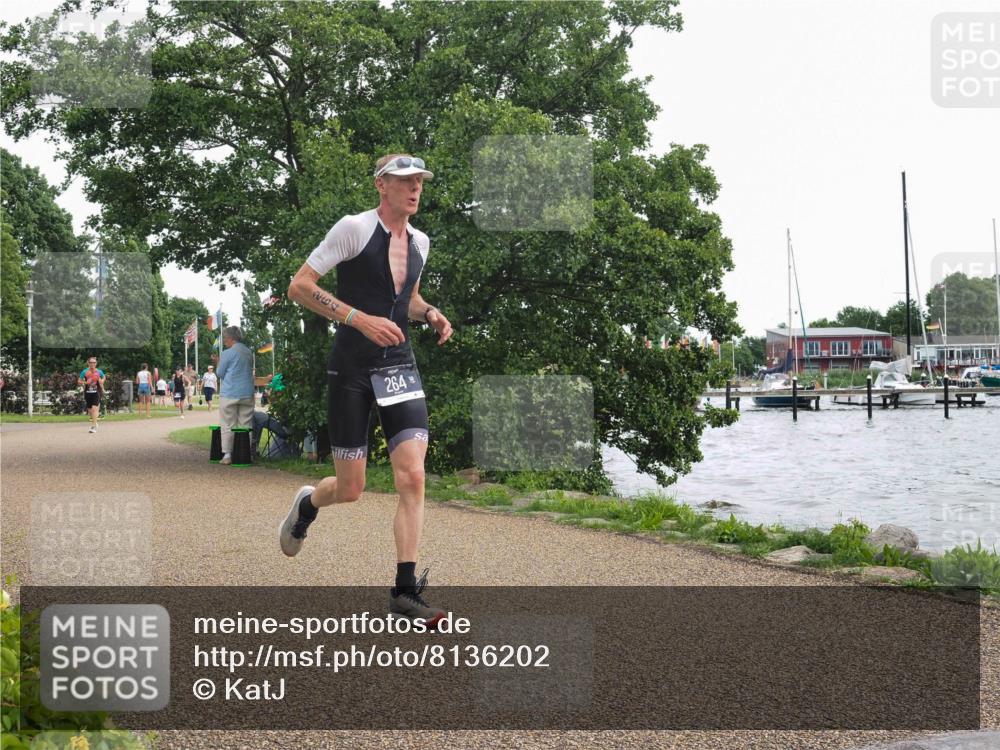 22.06.2025 - Viking Triathlon KatJ http://msf.ph/oto/8136202 22.06.2025 14:35:01 Laufen 264 meine-sportfotos.de