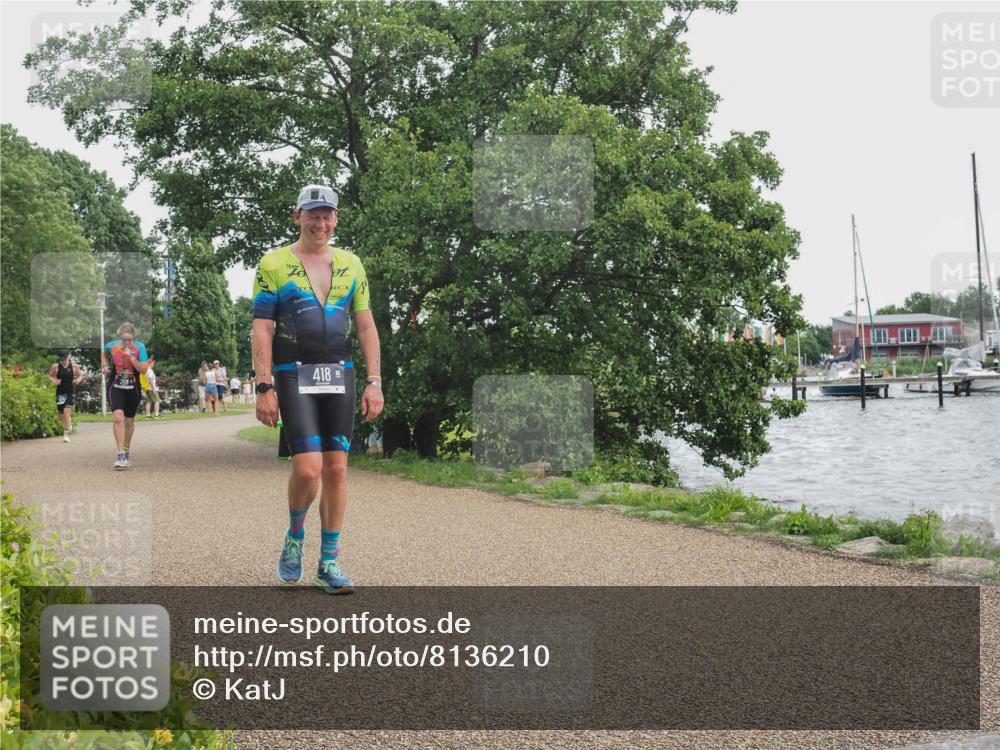 22.06.2025 - Viking Triathlon KatJ http://msf.ph/oto/8136210 22.06.2025 14:35:06 Laufen 418 meine-sportfotos.de