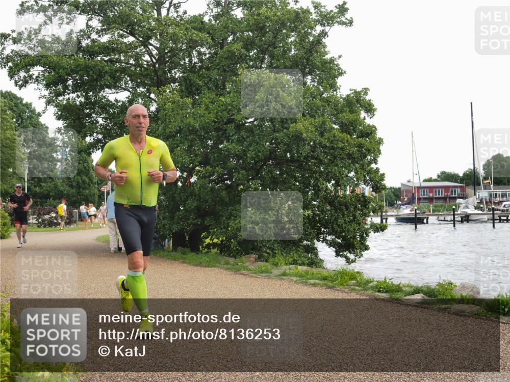 22.06.2025 - Viking Triathlon KatJ http://msf.ph/oto/8136253 22.06.2025 14:35:45 Laufen 263 meine-sportfotos.de