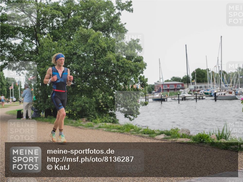 22.06.2025 - Viking Triathlon KatJ http://msf.ph/oto/8136287 22.06.2025 14:36:07 Laufen 337 meine-sportfotos.de