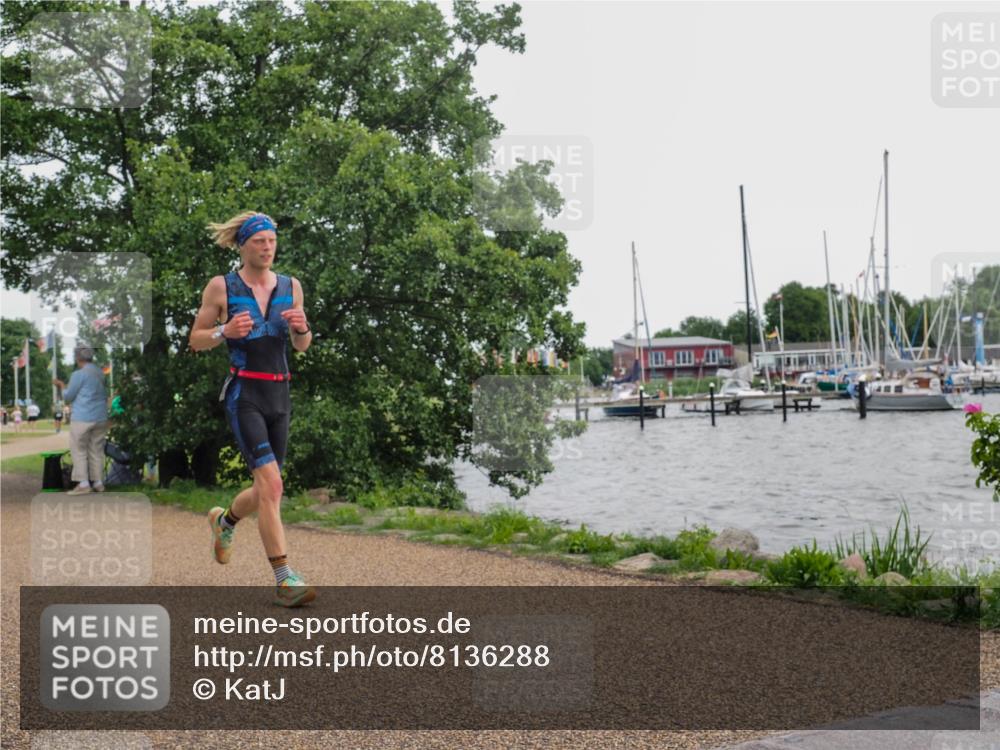 22.06.2025 - Viking Triathlon KatJ http://msf.ph/oto/8136288 22.06.2025 14:36:07 Laufen 337 meine-sportfotos.de