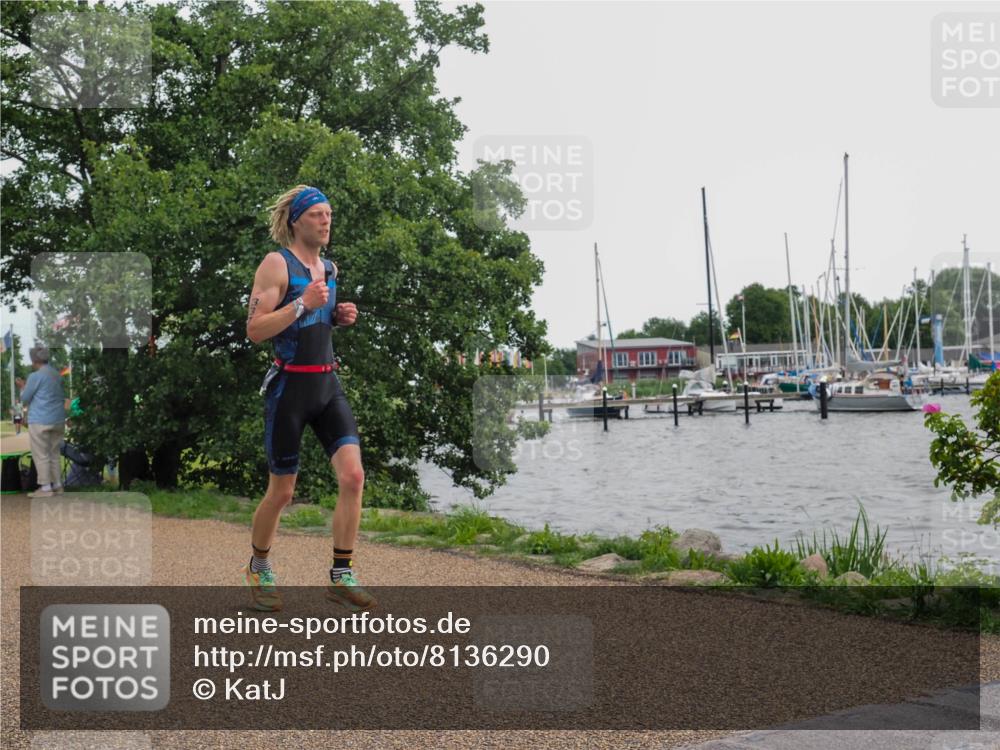 22.06.2025 - Viking Triathlon KatJ http://msf.ph/oto/8136290 22.06.2025 14:36:07 Laufen 337 meine-sportfotos.de