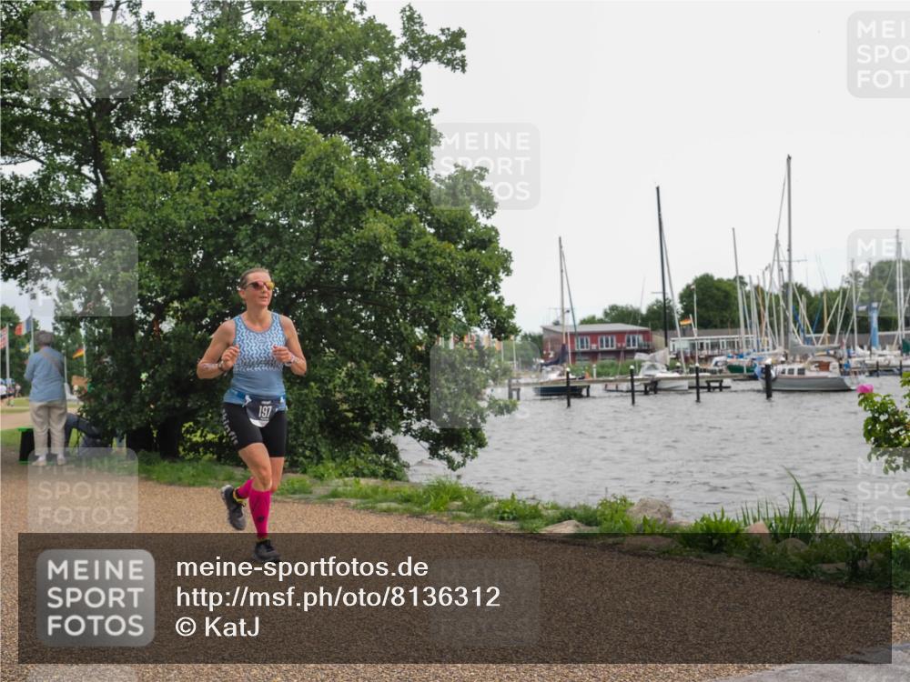 22.06.2025 - Viking Triathlon KatJ http://msf.ph/oto/8136312 22.06.2025 14:36:24 Laufen 197 meine-sportfotos.de