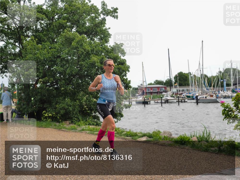 22.06.2025 - Viking Triathlon KatJ http://msf.ph/oto/8136316 22.06.2025 14:36:25 Laufen 197 meine-sportfotos.de