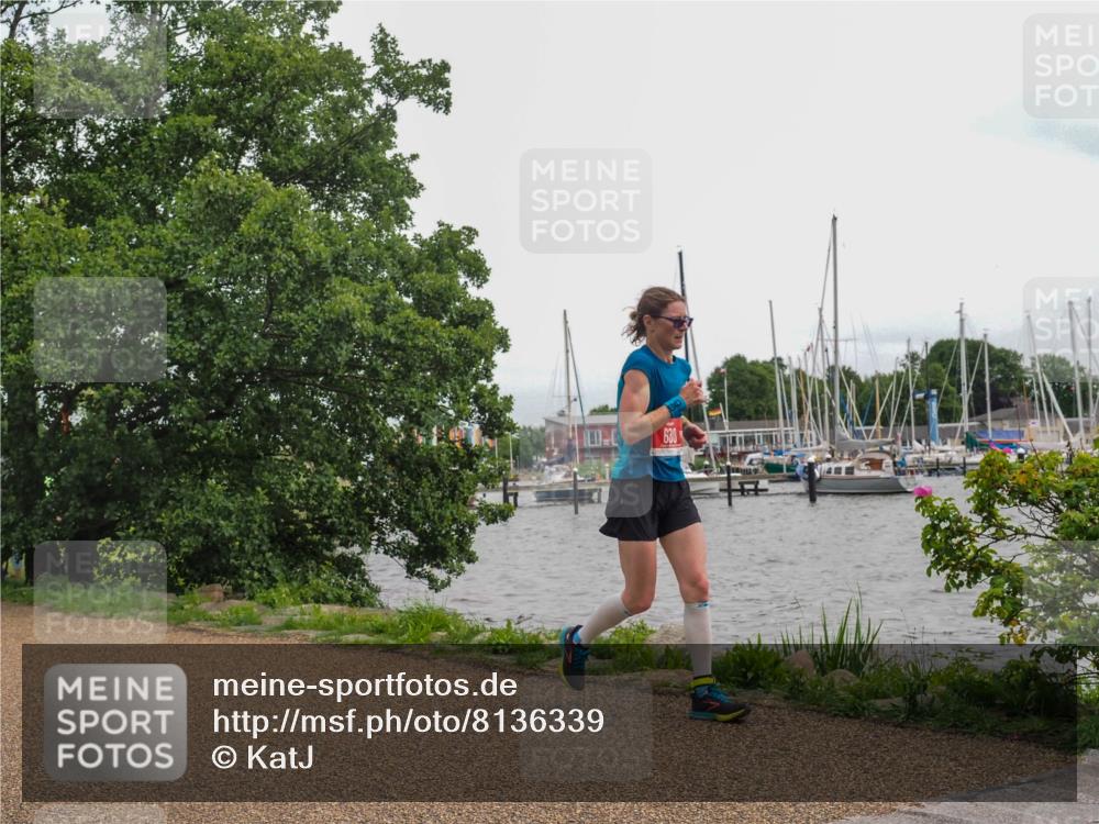 22.06.2025 - Viking Triathlon KatJ http://msf.ph/oto/8136339 22.06.2025 14:36:53 Laufen 24, 630 meine-sportfotos.de