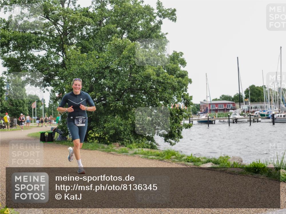 22.06.2025 - Viking Triathlon KatJ http://msf.ph/oto/8136345 22.06.2025 14:36:55 Laufen 24, 630 meine-sportfotos.de