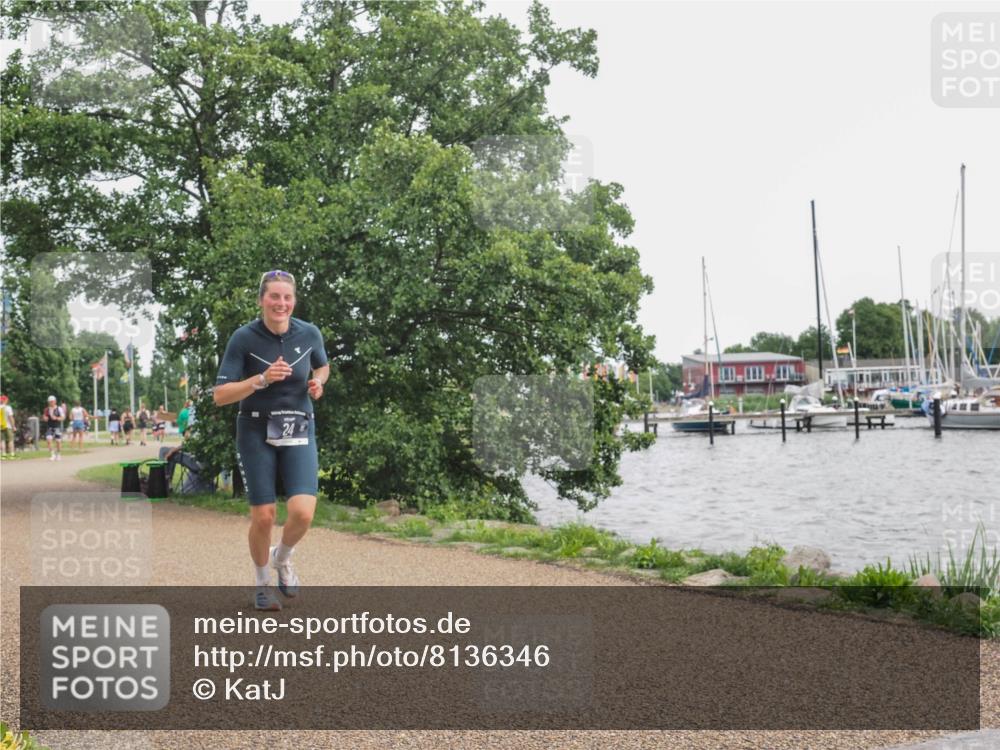 22.06.2025 - Viking Triathlon KatJ http://msf.ph/oto/8136346 22.06.2025 14:36:55 Laufen 24, 630 meine-sportfotos.de