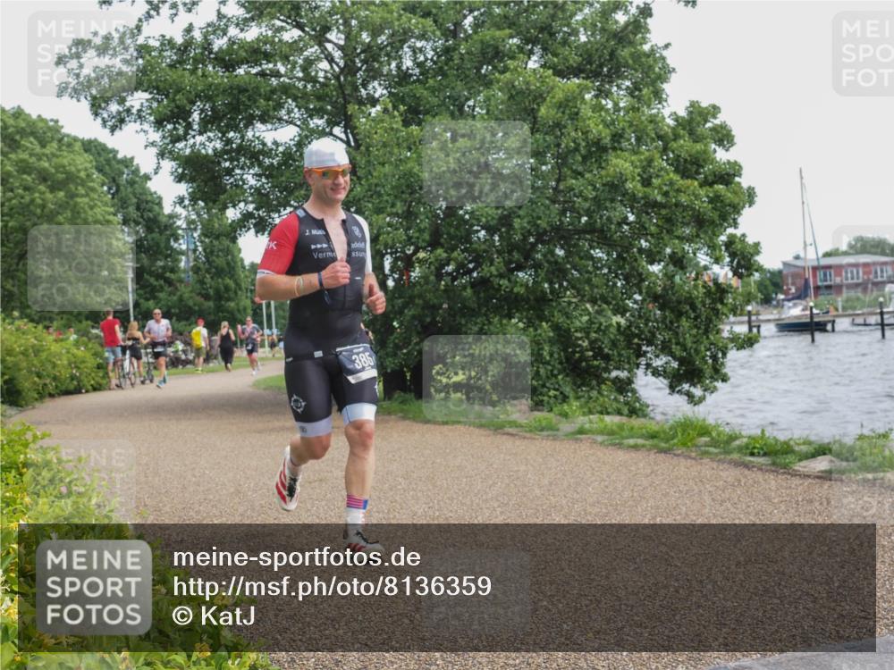 22.06.2025 - Viking Triathlon KatJ http://msf.ph/oto/8136359 22.06.2025 14:37:06 Laufen 385 meine-sportfotos.de