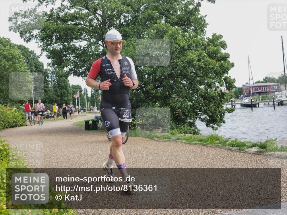 22.06.2025 - Viking Triathlon KatJ http://msf.ph/oto/8136361 22.06.2025 14:37:07 Laufen 385 meine-sportfotos.de