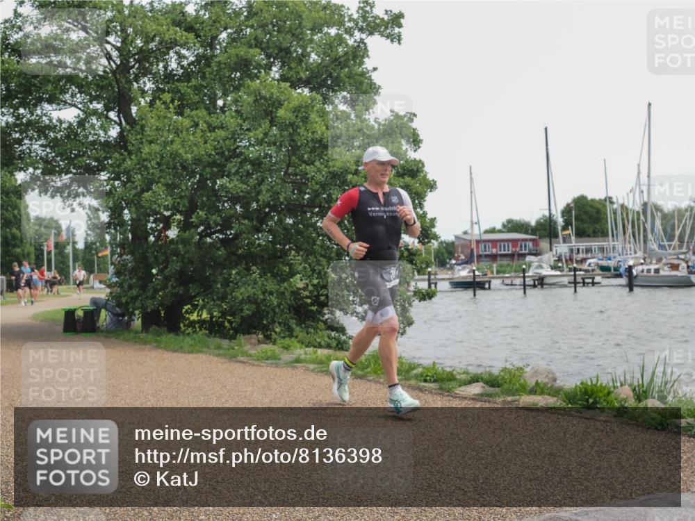 22.06.2025 - Viking Triathlon KatJ http://msf.ph/oto/8136398 22.06.2025 14:37:30 Laufen 300 meine-sportfotos.de