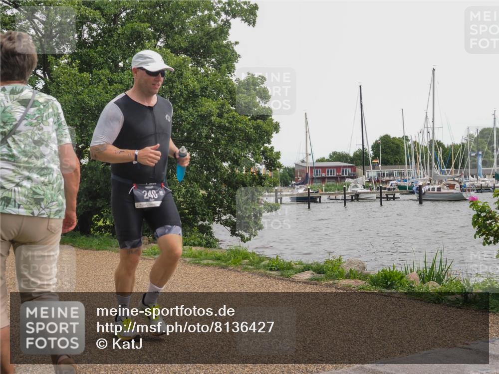 22.06.2025 - Viking Triathlon KatJ http://msf.ph/oto/8136427 22.06.2025 14:37:51 Laufen 246 meine-sportfotos.de