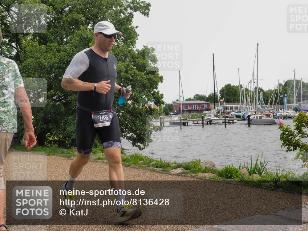 22.06.2025 - Viking Triathlon KatJ http://msf.ph/oto/8136428 22.06.2025 14:37:51 Laufen 246 meine-sportfotos.de