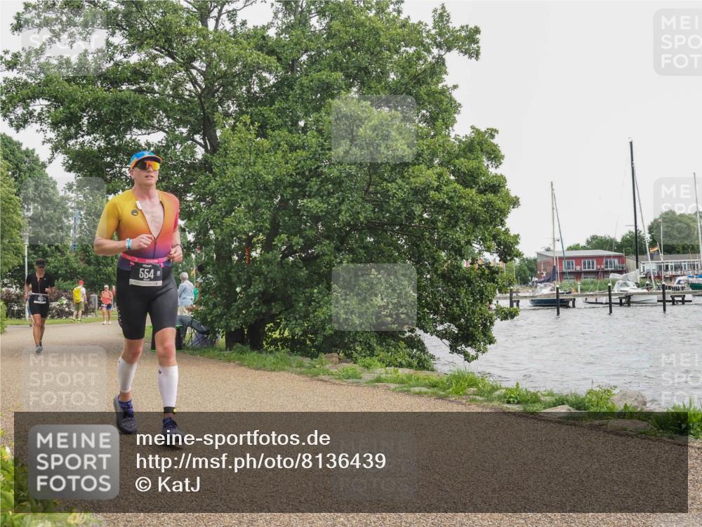 22.06.2025 - Viking Triathlon KatJ http://msf.ph/oto/8136439 22.06.2025 14:37:57 Laufen 241, 554 meine-sportfotos.de