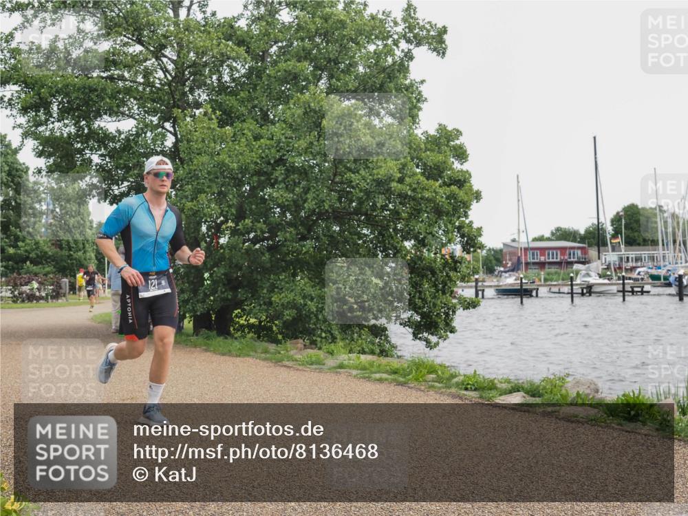 22.06.2025 - Viking Triathlon KatJ http://msf.ph/oto/8136468 22.06.2025 14:38:33 Laufen 121, 410 meine-sportfotos.de