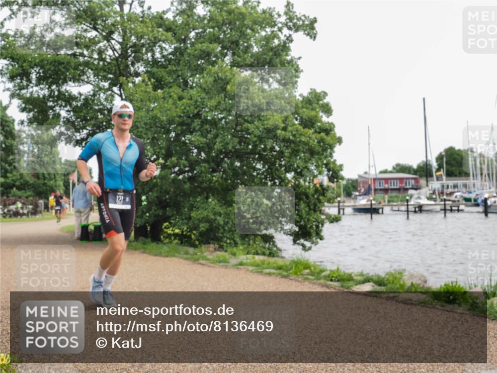 22.06.2025 - Viking Triathlon KatJ http://msf.ph/oto/8136469 22.06.2025 14:38:33 Laufen 121, 410 meine-sportfotos.de