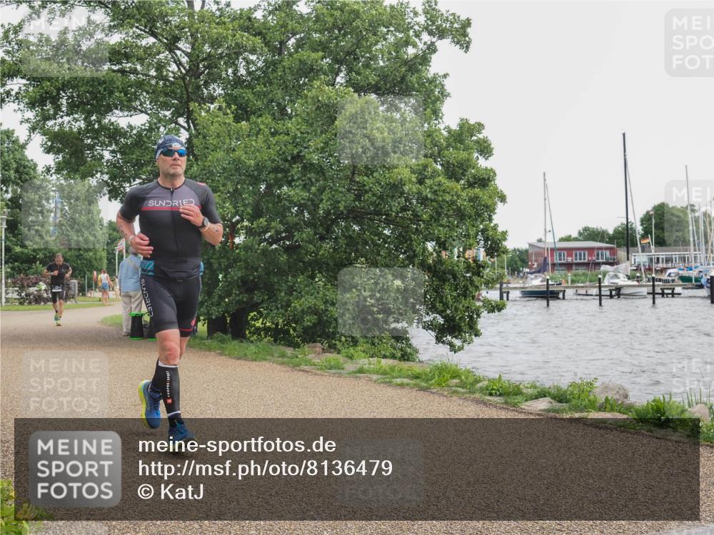 22.06.2025 - Viking Triathlon KatJ http://msf.ph/oto/8136479 22.06.2025 14:38:36 Laufen 121, 410 meine-sportfotos.de