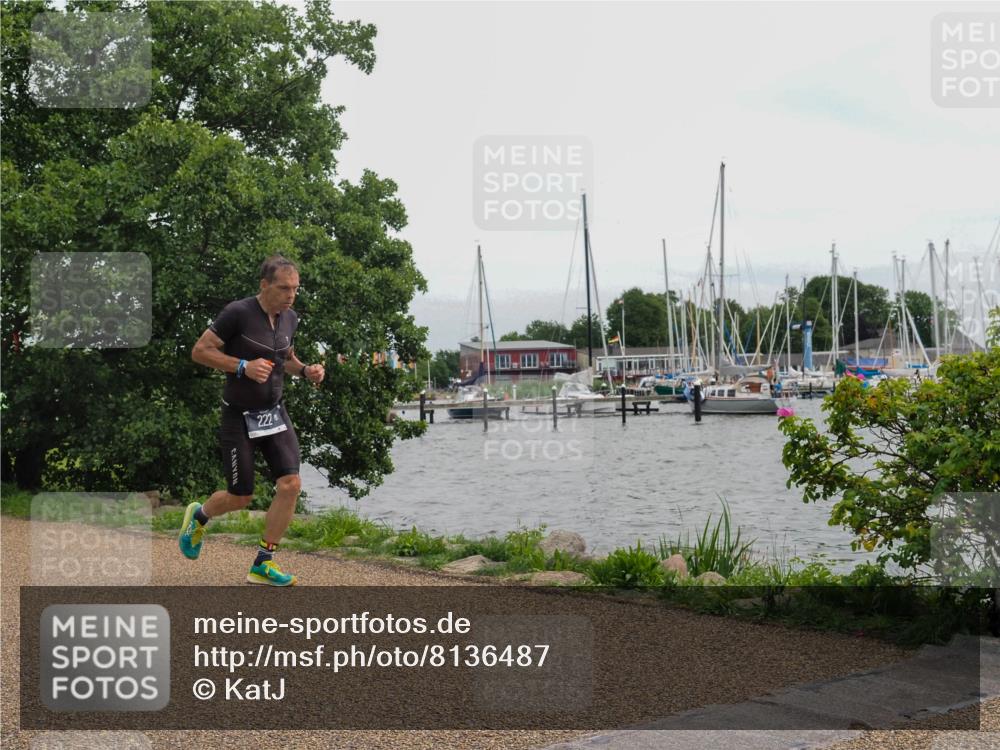 22.06.2025 - Viking Triathlon KatJ http://msf.ph/oto/8136487 22.06.2025 14:38:41 Laufen 222 meine-sportfotos.de
