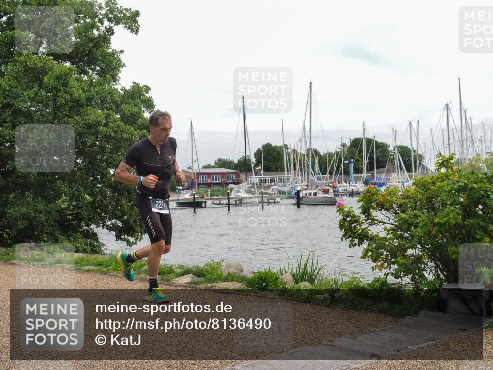 22.06.2025 - Viking Triathlon KatJ http://msf.ph/oto/8136490 22.06.2025 14:38:41 Laufen 222 meine-sportfotos.de