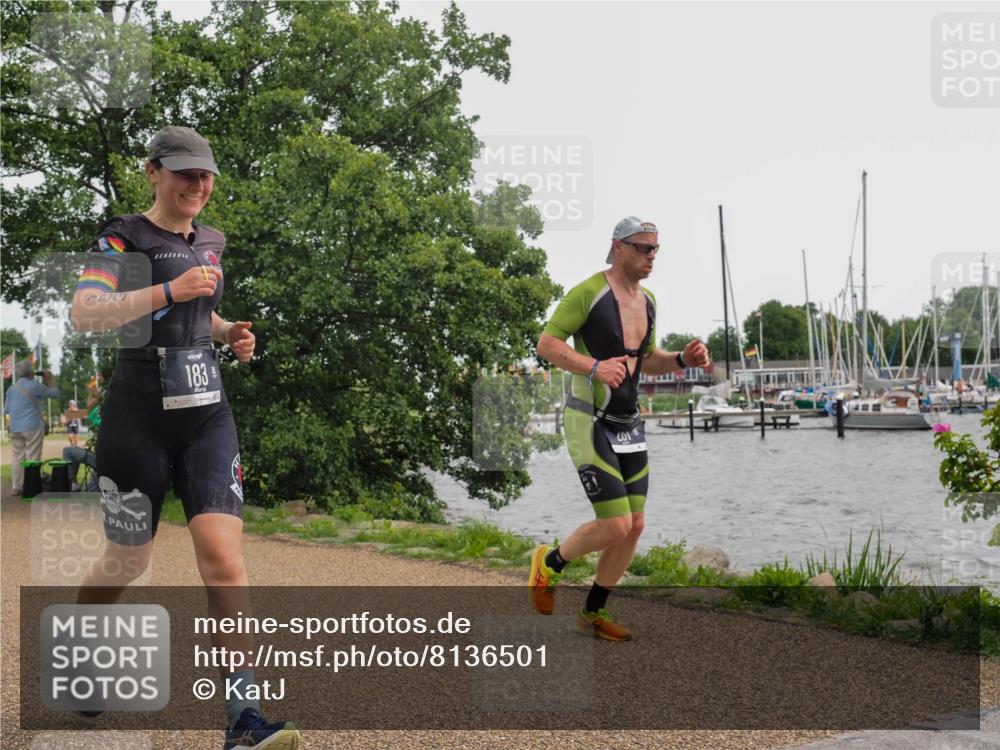 22.06.2025 - Viking Triathlon KatJ http://msf.ph/oto/8136501 22.06.2025 14:38:49 Laufen 183, 281 meine-sportfotos.de