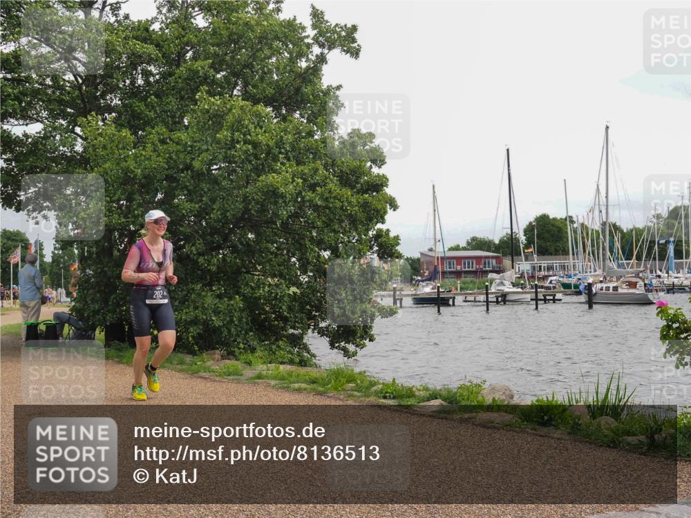22.06.2025 - Viking Triathlon KatJ http://msf.ph/oto/8136513 22.06.2025 14:39:02 Laufen 202 meine-sportfotos.de