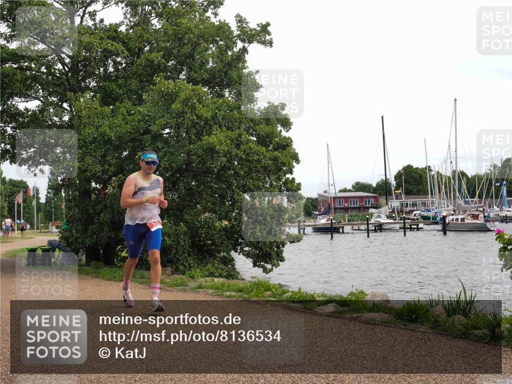 22.06.2025 - Viking Triathlon KatJ http://msf.ph/oto/8136534 22.06.2025 14:39:19 Laufen 623 meine-sportfotos.de