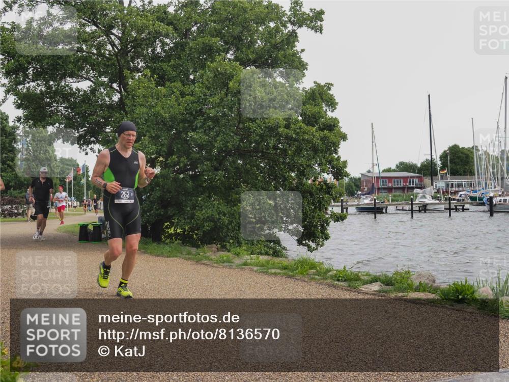 22.06.2025 - Viking Triathlon KatJ http://msf.ph/oto/8136570 22.06.2025 14:39:44 Laufen 16, 253, 266, 399 meine-sportfotos.de