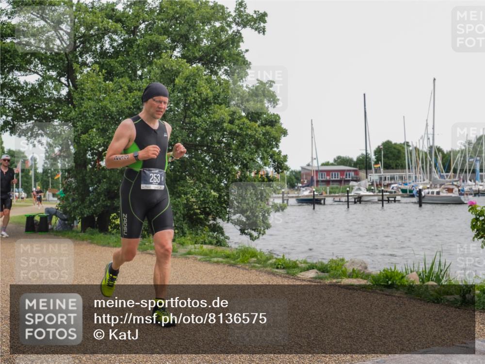22.06.2025 - Viking Triathlon KatJ http://msf.ph/oto/8136575 22.06.2025 14:39:44 Laufen 16, 253, 266, 399 meine-sportfotos.de