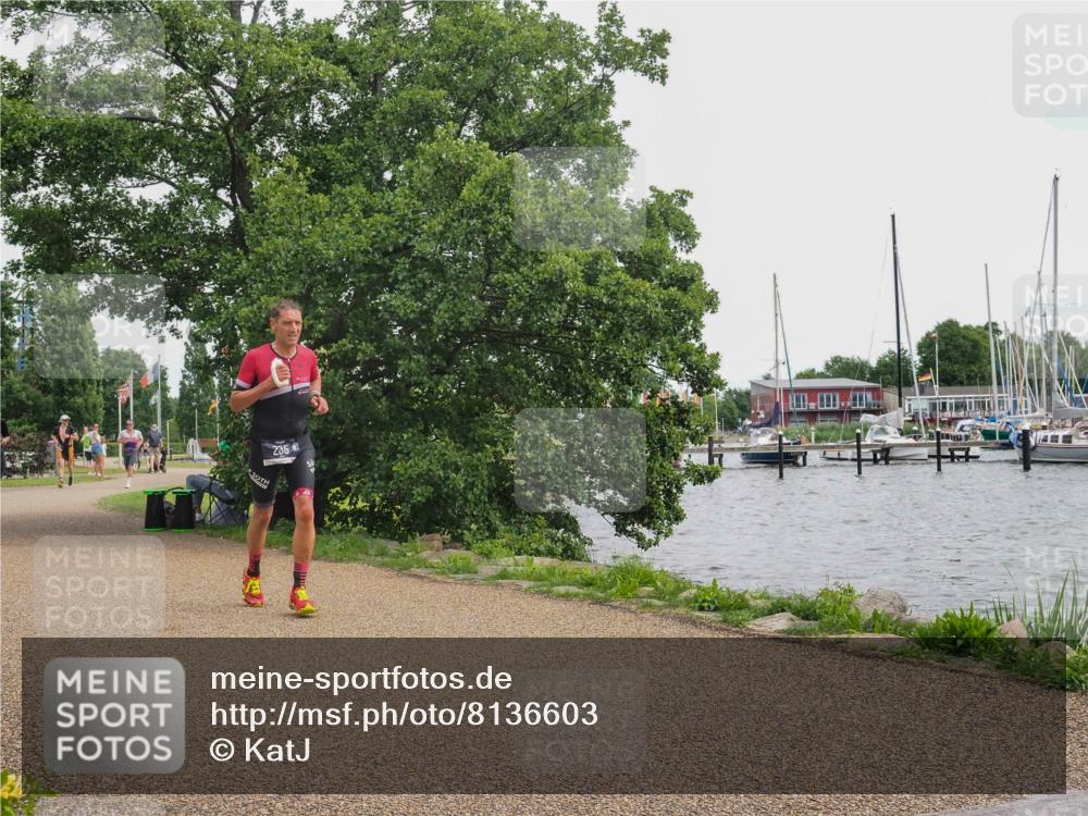 22.06.2025 - Viking Triathlon KatJ http://msf.ph/oto/8136603 22.06.2025 14:39:54 Laufen 235, 657 meine-sportfotos.de