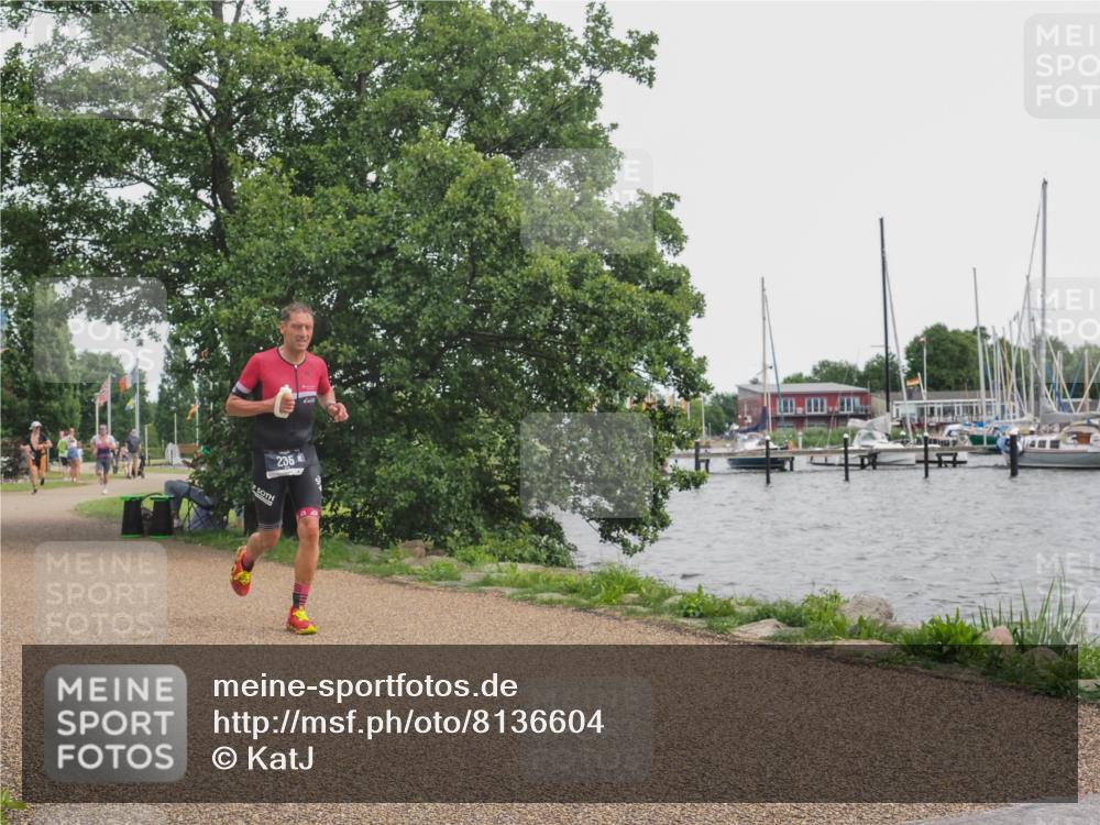 22.06.2025 - Viking Triathlon KatJ http://msf.ph/oto/8136604 22.06.2025 14:39:54 Laufen 235, 657 meine-sportfotos.de