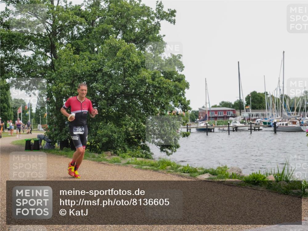 22.06.2025 - Viking Triathlon KatJ http://msf.ph/oto/8136605 22.06.2025 14:39:54 Laufen 235, 657 meine-sportfotos.de