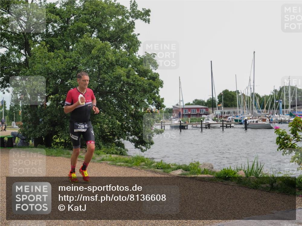 22.06.2025 - Viking Triathlon KatJ http://msf.ph/oto/8136608 22.06.2025 14:39:55 Laufen 235 meine-sportfotos.de