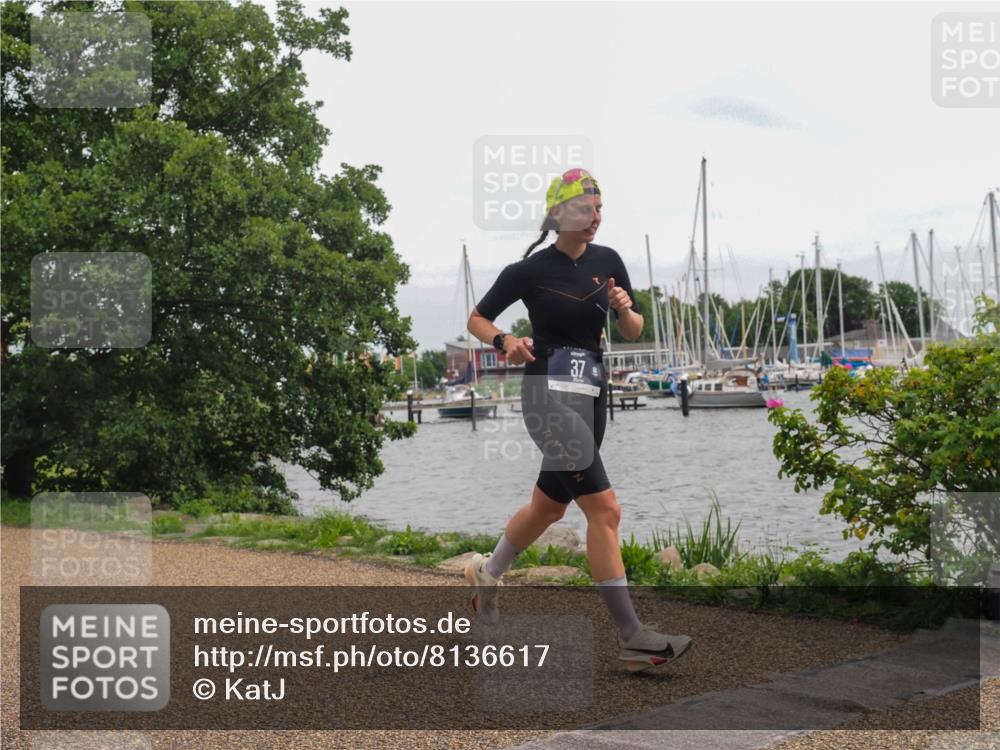 22.06.2025 - Viking Triathlon KatJ http://msf.ph/oto/8136617 22.06.2025 14:40:00 Laufen 37, 415 meine-sportfotos.de