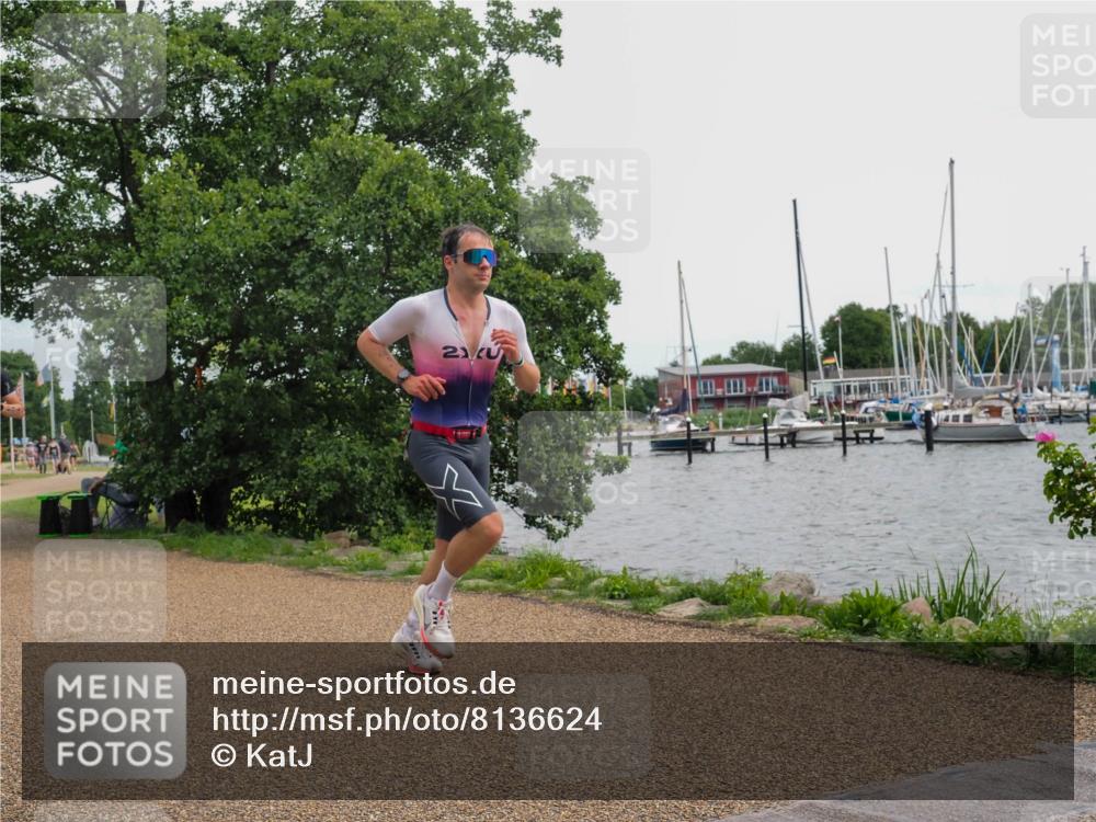 22.06.2025 - Viking Triathlon KatJ http://msf.ph/oto/8136624 22.06.2025 14:40:02 Laufen 37, 164, 415 meine-sportfotos.de