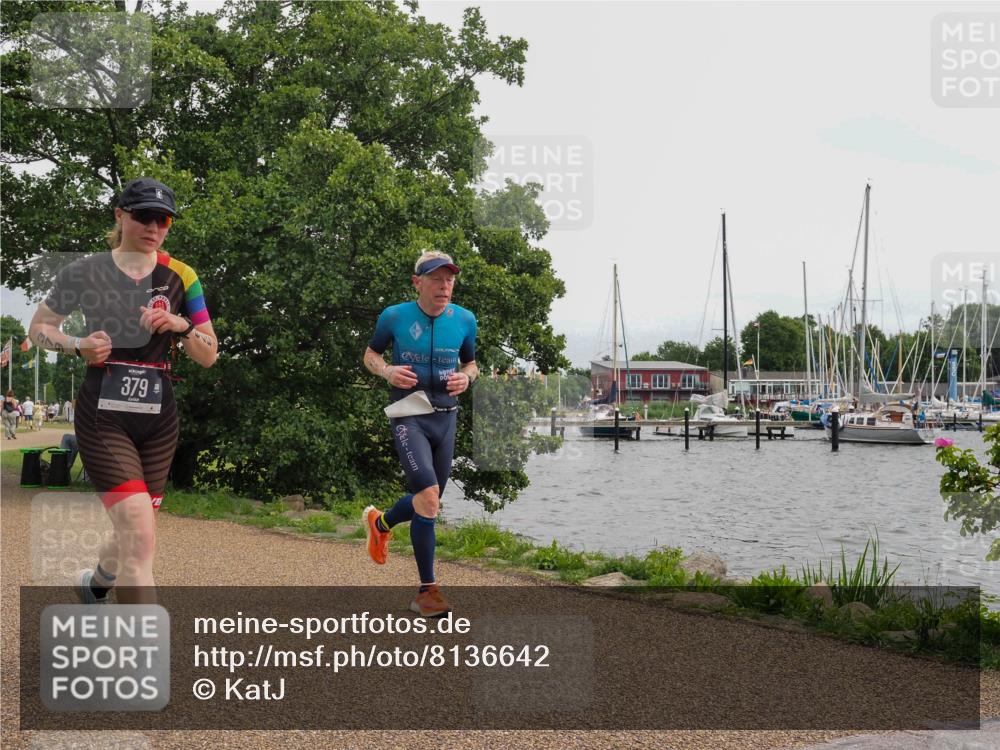 22.06.2025 - Viking Triathlon KatJ http://msf.ph/oto/8136642 22.06.2025 14:40:33 Laufen 363, 379 meine-sportfotos.de