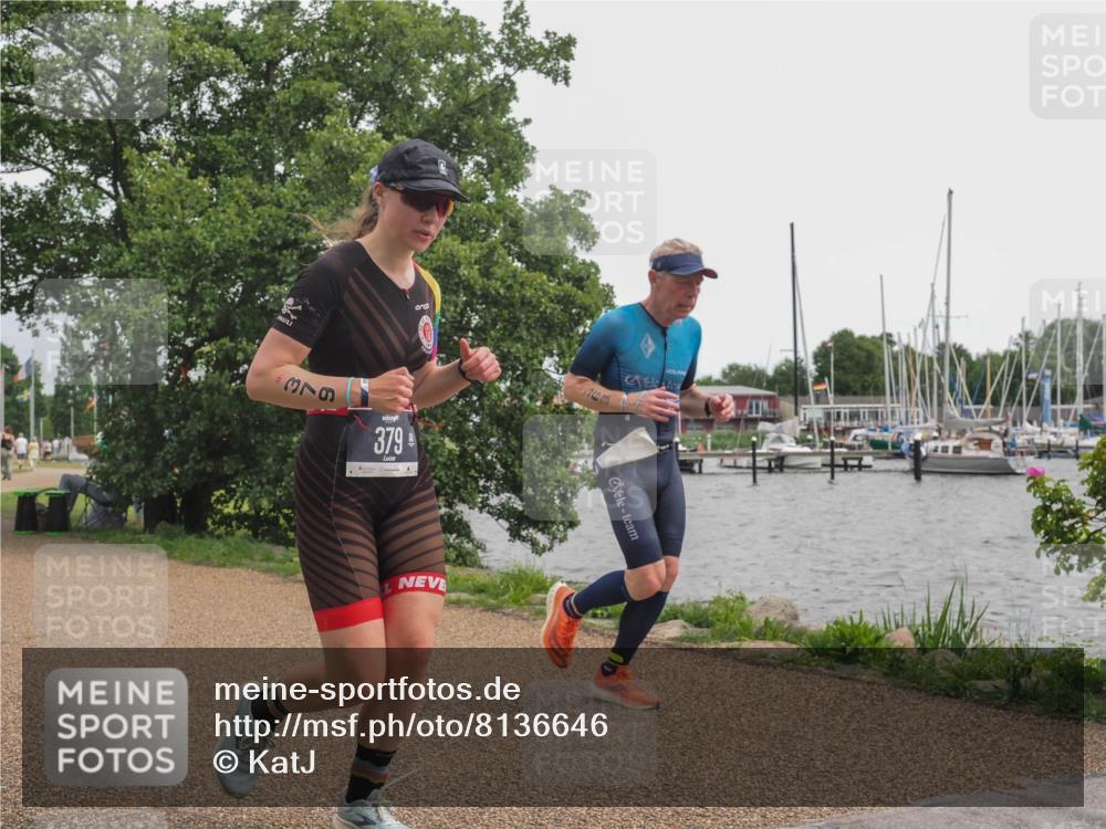 22.06.2025 - Viking Triathlon KatJ http://msf.ph/oto/8136646 22.06.2025 14:40:33 Laufen 363, 379 meine-sportfotos.de