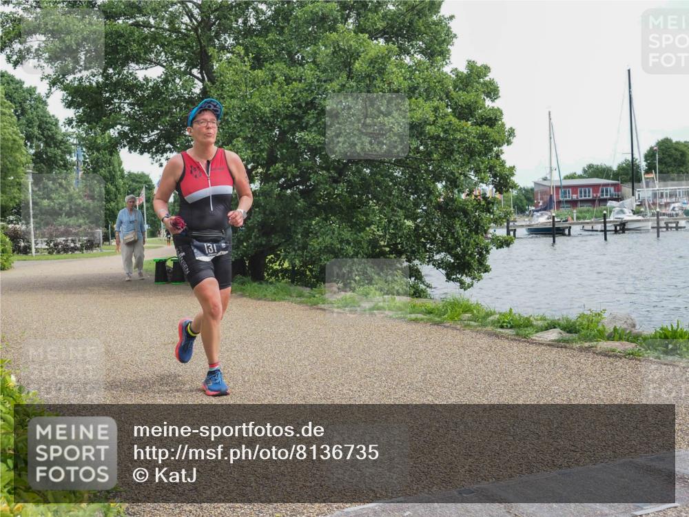 22.06.2025 - Viking Triathlon KatJ http://msf.ph/oto/8136735 22.06.2025 14:42:06 Laufen 131 meine-sportfotos.de