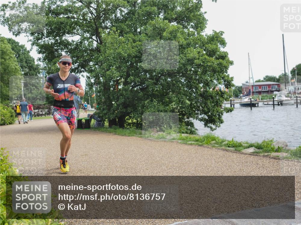 22.06.2025 - Viking Triathlon KatJ http://msf.ph/oto/8136757 22.06.2025 14:42:35 Laufen 72, 83 meine-sportfotos.de