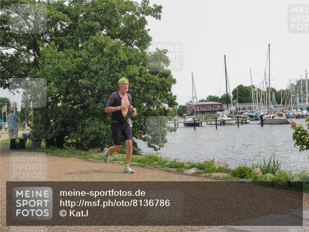 22.06.2025 - Viking Triathlon KatJ http://msf.ph/oto/8136786 22.06.2025 14:43:08 Laufen 372 meine-sportfotos.de