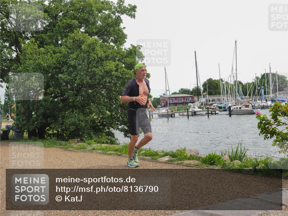 22.06.2025 - Viking Triathlon KatJ http://msf.ph/oto/8136790 22.06.2025 14:43:09 Laufen 372 meine-sportfotos.de